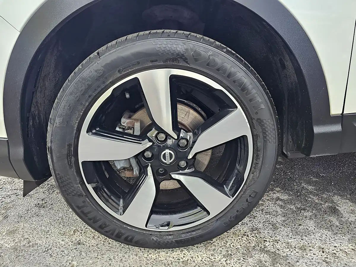Used 2017 Nissan Qashqai N-Connecta White - Interior and Exterior details 20
