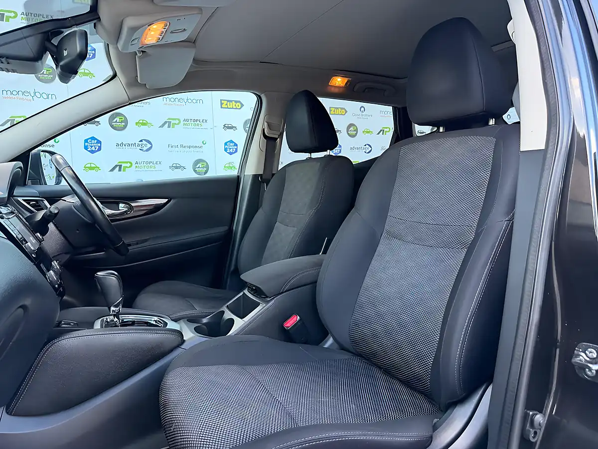 Used 2017 Nissan Qashqai N-Connecta Xtron Black - Interior and Exterior details 13