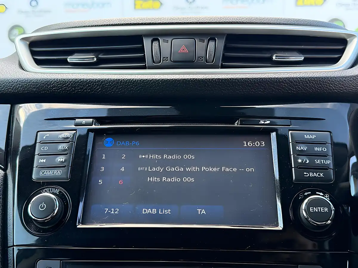 Used 2017 Nissan Qashqai N-Connecta Xtron Black - Interior and Exterior details 18