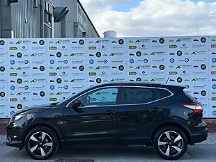 Used 2017 Nissan Qashqai N-Connecta Xtron Black - Interior and Exterior details 9