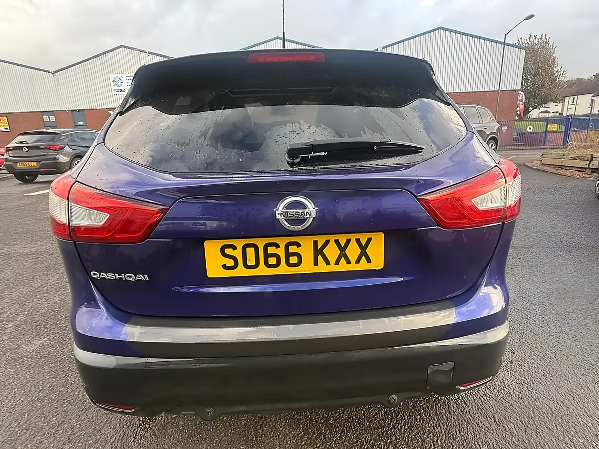 Used 2017 Nissan Qashqai N-Connecta Xtron Blue - Interior and Exterior details 7