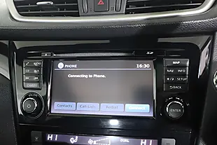 Used 2017 Nissan Qashqai N-Vision Silver - Interior and Exterior details 15