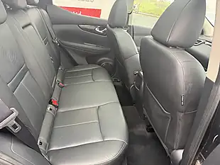 Used 2017 Nissan Qashqai Tekna Black - Interior and Exterior details 14