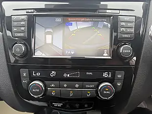 Used 2017 Nissan Qashqai Tekna Black - Interior and Exterior details 20