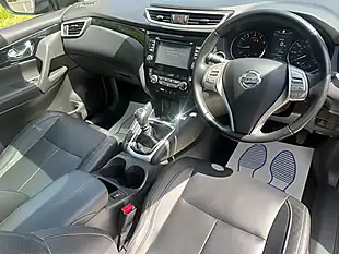Used 2017 Nissan Qashqai Tekna Black - Interior and Exterior details 2