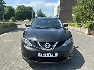 Used 2017 Nissan Qashqai Tekna Black - Interior and Exterior details 6