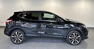 Used 2017 Nissan Qashqai Tekna Black - Interior and Exterior details 2