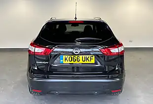 Used 2017 Nissan Qashqai Tekna Black - Interior and Exterior details 4