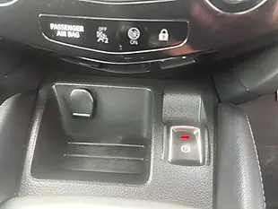 Used 2017 Nissan Qashqai Tekna Black - Interior and Exterior details 20