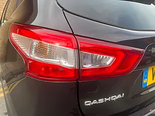 Used 2017 Nissan Qashqai Tekna Black - Interior and Exterior details 9