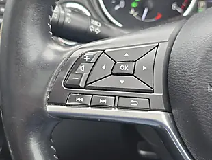Used 2017 Nissan Qashqai Tekna Black - Interior and Exterior details 15