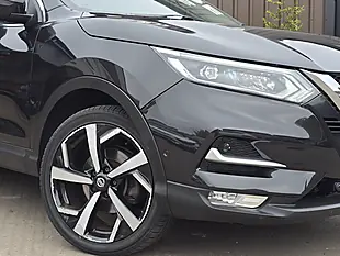 Used 2017 Nissan Qashqai Tekna Black - Interior and Exterior details 2