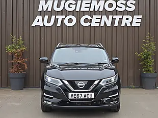 Used 2017 Nissan Qashqai Tekna Black - Interior and Exterior details 3