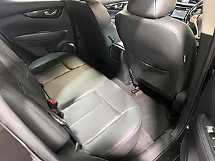 Used 2017 Nissan Qashqai Tekna Black - Interior and Exterior details 18