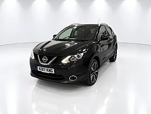 Used 2017 Nissan Qashqai Tekna Black - Interior and Exterior details 4