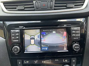 Used 2017 Nissan Qashqai Tekna Black - Interior and Exterior details 12