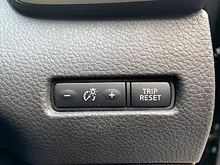 Used 2017 Nissan Qashqai Tekna Black - Interior and Exterior details 17