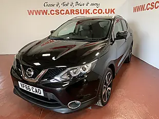 Used 2017 Nissan Qashqai Tekna Black - Interior and Exterior details 5