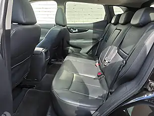 Used 2017 Nissan Qashqai Tekna Black - Interior and Exterior details 15