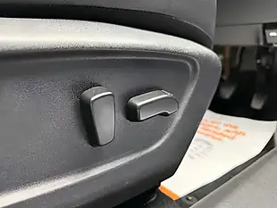 Used 2017 Nissan Qashqai Tekna Blue - Interior and Exterior details 17
