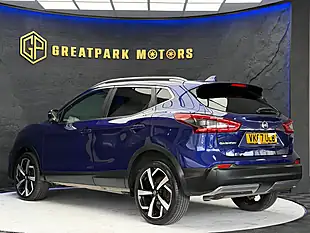 Used 2017 Nissan Qashqai Tekna Blue - Interior and Exterior details 7