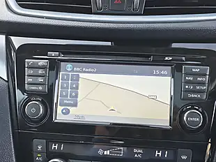Used 2017 Nissan Qashqai Tekna Blue - Interior and Exterior details 10
