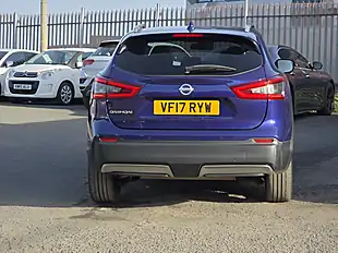 Used 2017 Nissan Qashqai Tekna Blue - Interior and Exterior details 4