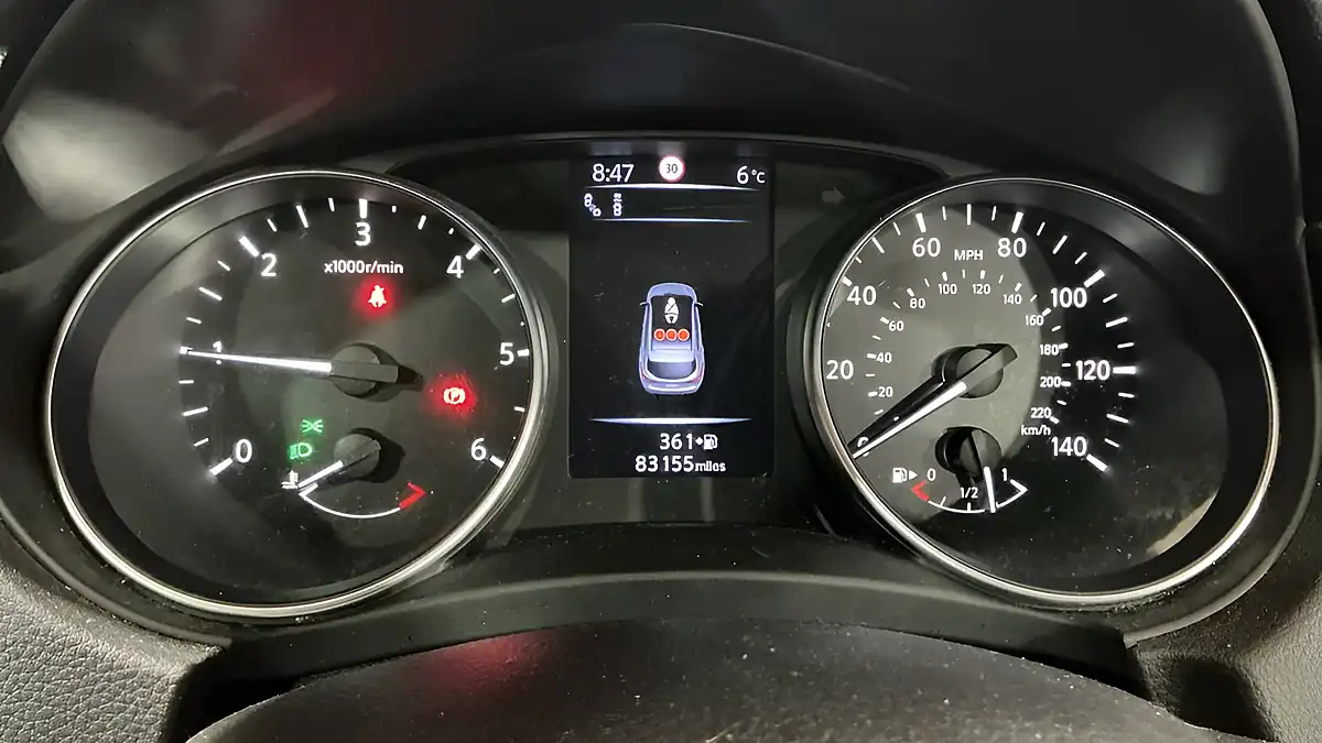 Used 2017 Nissan Qashqai Tekna Blue - Interior and Exterior details 7
