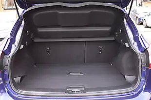 Used 2017 Nissan Qashqai Tekna Blue - Interior and Exterior details 11
