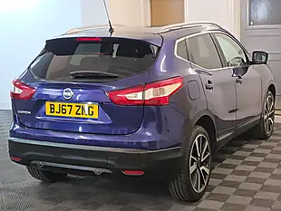 Used 2017 Nissan Qashqai Tekna Blue - Interior and Exterior details 6