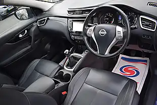 Used 2017 Nissan Qashqai Tekna Blue - Interior and Exterior details 7