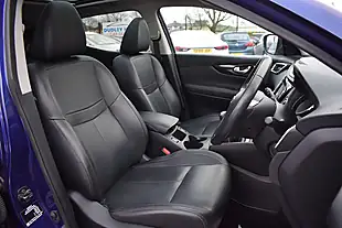 Used 2017 Nissan Qashqai Tekna Blue - Interior and Exterior details 8