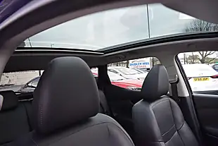 Used 2017 Nissan Qashqai Tekna Blue - Interior and Exterior details 9