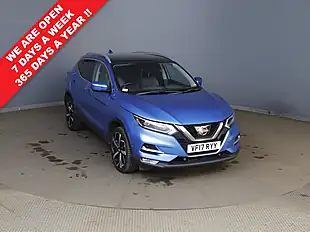 Used 2017 Nissan Qashqai Tekna Blue - Interior and Exterior details 8