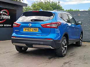 Used 2017 Nissan Qashqai Tekna Blue - Interior and Exterior details 13