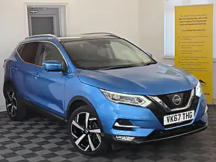 Used 2017 Nissan Qashqai Tekna Blue - Interior and Exterior details 3