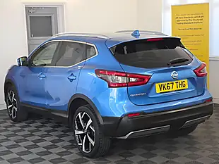 Used 2017 Nissan Qashqai Tekna Blue - Interior and Exterior details 6