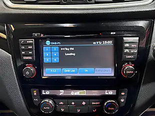 Used 2017 Nissan Qashqai Tekna Blue - Interior and Exterior details 15
