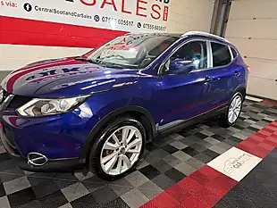 Used 2017 Nissan Qashqai Tekna Blue - Interior and Exterior details 2