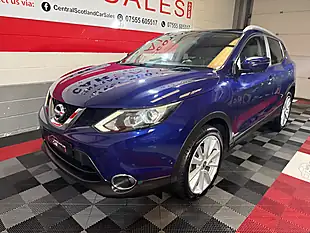 Used 2017 Nissan Qashqai Tekna Blue - Interior and Exterior details 6