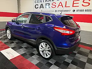 Used 2017 Nissan Qashqai Tekna Blue - Interior and Exterior details 7