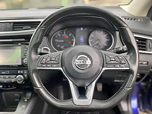Used 2017 Nissan Qashqai Tekna Blue - Interior and Exterior details 13