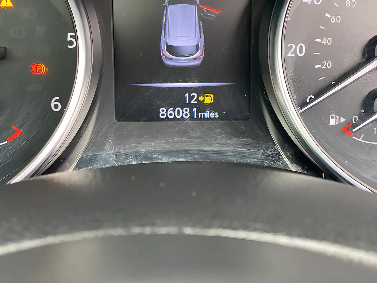 Used 2017 Nissan Qashqai Tekna Blue - Interior and Exterior details 14