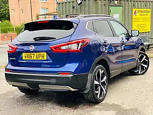 Used 2017 Nissan Qashqai Tekna Blue - Interior and Exterior details 7