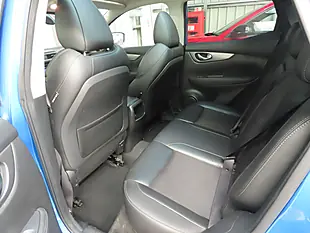 Used 2017 Nissan Qashqai Tekna Blue - Interior and Exterior details 8