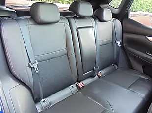 Used 2017 Nissan Qashqai Tekna Blue - Interior and Exterior details 17