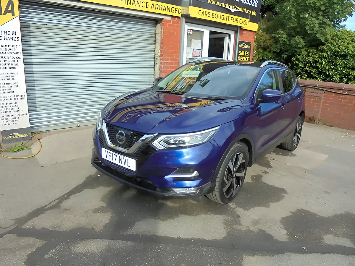 Used 2017 Nissan Qashqai Tekna Blue - Interior and Exterior details 2