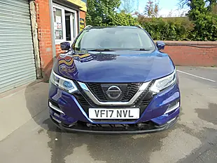 Used 2017 Nissan Qashqai Tekna Blue - Interior and Exterior details 3