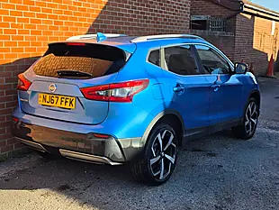 Used 2017 Nissan Qashqai Tekna Blue - Interior and Exterior details 6