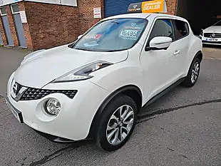 Used 2017 Nissan Qashqai Tekna Blue - Interior and Exterior details 9